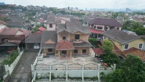 Miliki Ketenangan Hidup: Banglo 2 Tingkat Seksyen 3 Bandar Baru Bangi – Jalan Kaki ke Sekolah & Surau!