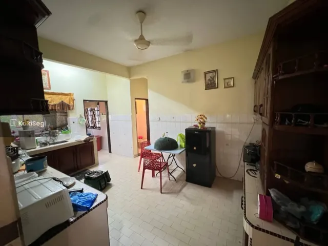 Miliki Ketenangan Hidup: Banglo 2 Tingkat Seksyen 3 Bandar Baru Bangi – Jalan Kaki ke Sekolah & Surau!