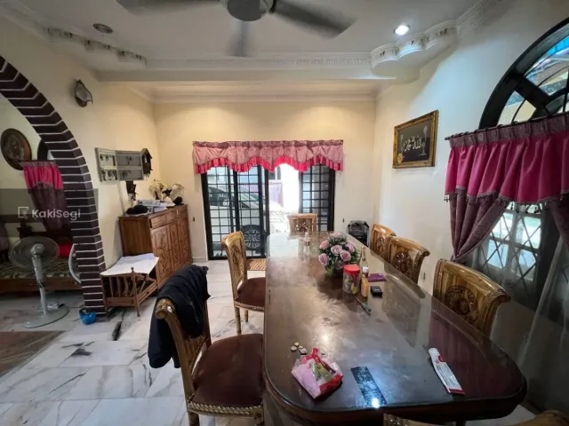 Miliki Ketenangan Hidup: Banglo 2 Tingkat Seksyen 3 Bandar Baru Bangi – Jalan Kaki ke Sekolah & Surau!