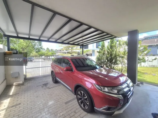 "Puas Hati Tengok Laman Luas Macam Ni! Corner Lot 2 Tingkat Nilai Impian, Tinggal Masuk Cuci Kaki!"