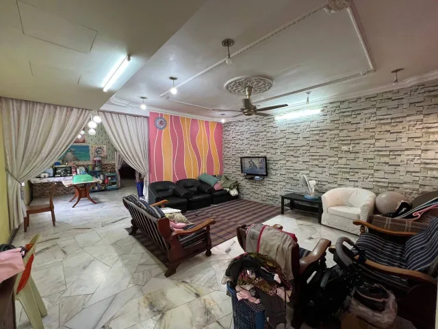 Rumah Corner Lot Luas di Kapar | Facing Open & Siap Renovate | RM680k