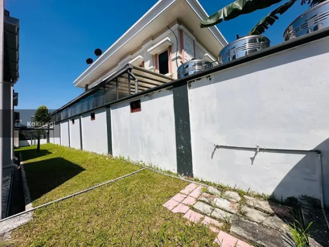 Bungalow Luas 7k+ sqft Seksyen 11 Shah Alam, Cantik Siap Renovate & Well Maintained