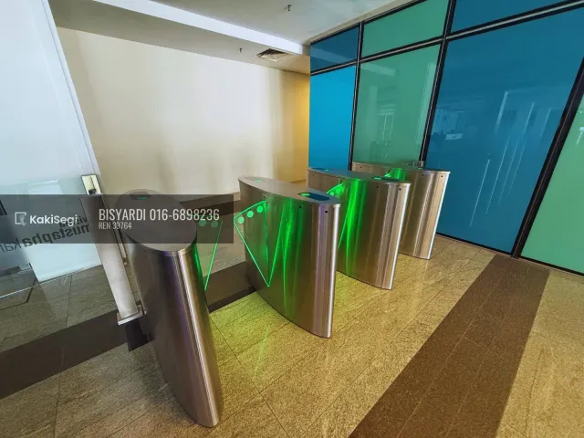 6 Storey Office Building for Sale in Cyberjaya – Full Block Corporate Tower