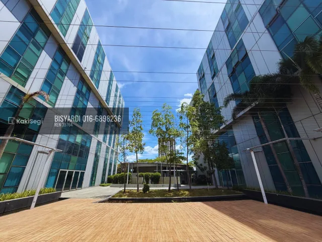 6 Storey Office Building for Sale in Cyberjaya – Full Block Corporate Tower