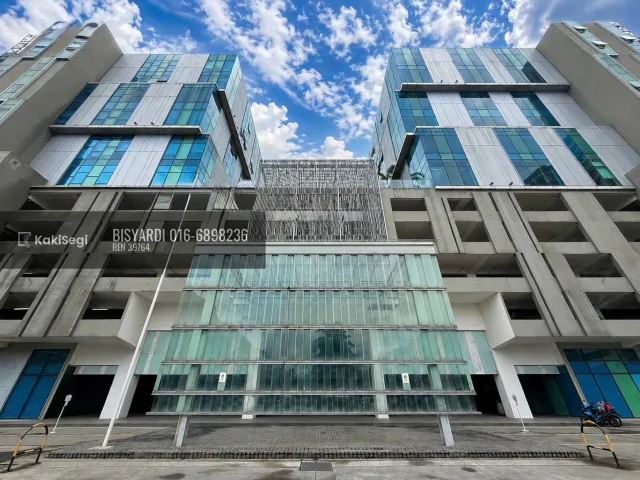 6 Storey Office Building for Sale in Cyberjaya – Full Block Corporate Tower