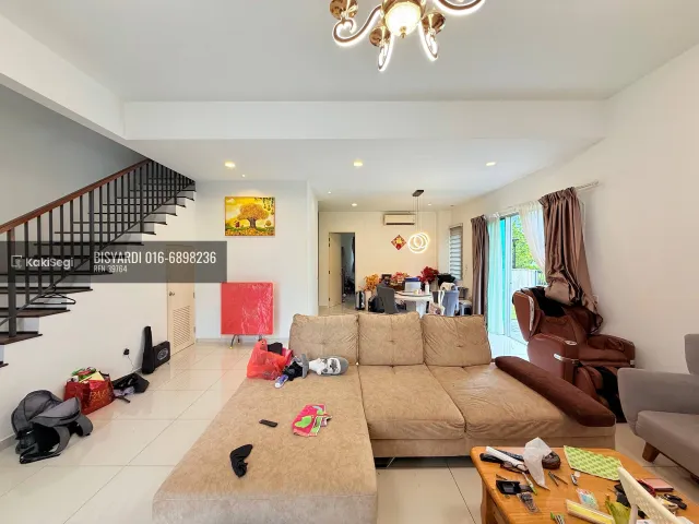 Rugi Lepas! Rumah Corner Lot Terbesar di Garden Homes Ebonylane Semenyih Untuk Dijual