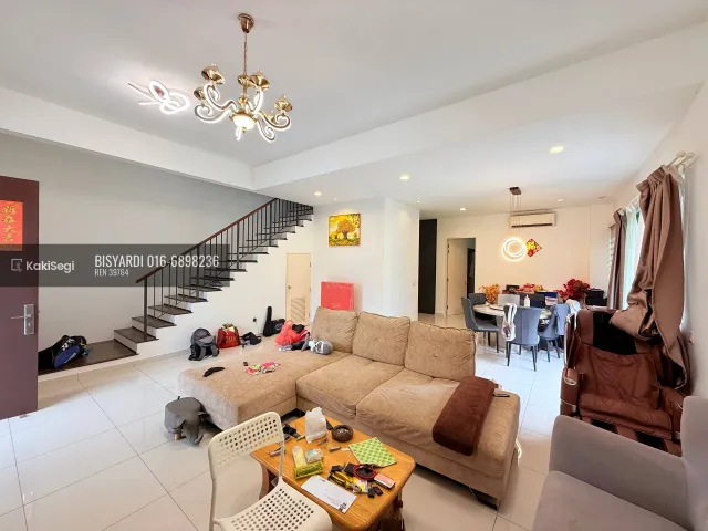 Rugi Lepas! Rumah Corner Lot Terbesar di Garden Homes Ebonylane Semenyih Untuk Dijual