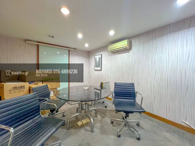 "Miliki Ruang Pejabat Gergasi 18k Sqft di Seksyen 13 Shah Alam – Siap Renovate & Approval, Lokasi Hot Tepi Stadium!"