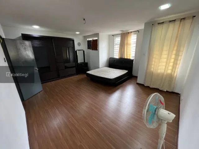Rasa Tenang Ada Laman Sendiri! Teres 2 Tingkat Salak Perdana Sepang [Freehold & Extra 10ft Tanah]