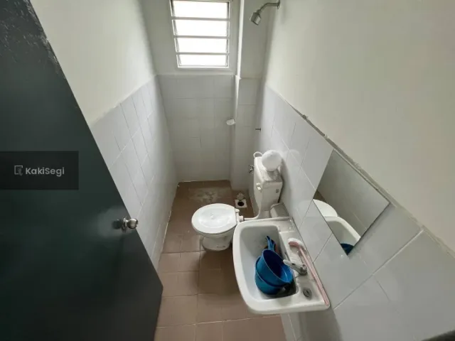 Rasa Tenang Ada Laman Sendiri! Teres 2 Tingkat Salak Perdana Sepang [Freehold & Extra 10ft Tanah]