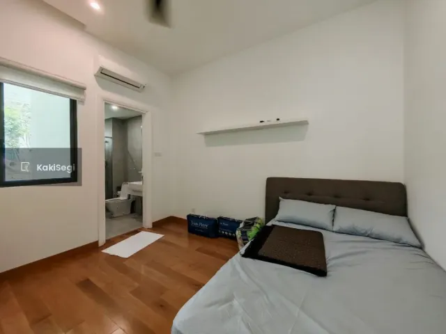 "Penat Dengan Kesesakan? Miliki Rumah Impian Sejati Residences Cyberjaya, Terus Depan Playground!"