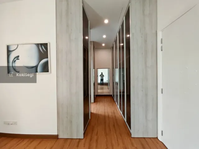 "Penat Dengan Kesesakan? Miliki Rumah Impian Sejati Residences Cyberjaya, Terus Depan Playground!"