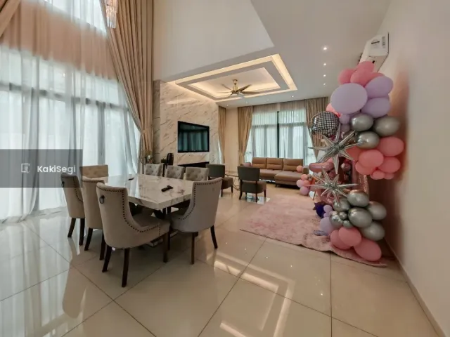 "Penat Dengan Kesesakan? Miliki Rumah Impian Sejati Residences Cyberjaya, Terus Depan Playground!"