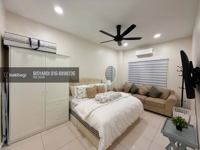 STRES CARI RUMAH BANGI? Ini Teres 2 Tingkat Kasih Residence Setia Alam Sari – Cantik, Luas & Facing Open!