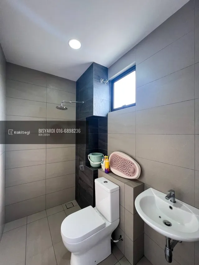 Rugi Lepas Peluang! Rumah Semi-D Mewah Alam Sari Bangi Untuk Dijual Paling Murah Termasuk Semua Perabot Layout Luas!