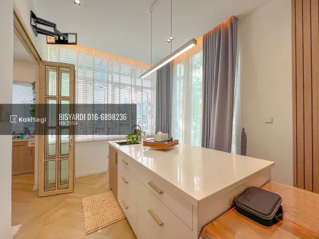 "Mahu Balik Rumah Dengan Ketenangan Sebenar? Teroka Kedamaian Eksklusif di Eco Forest Semenyih – Unit End Lot Mewah, Siap Renovate, Harga Nego Sampai Jadi!"