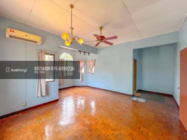 Damai & Luas! Corner Lot Seksyen 7 Shah Alam Menghadap Padang Terbuka
