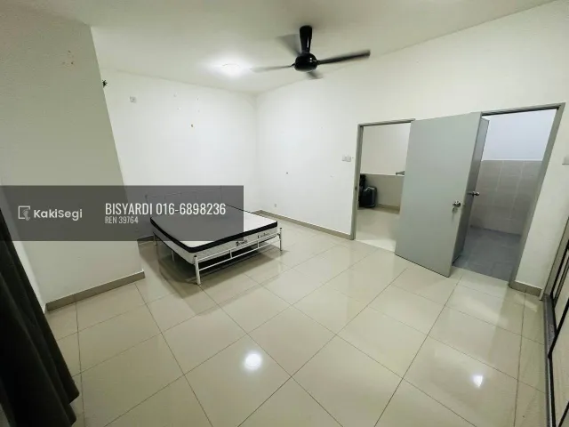 Selesa & Strategik! Rumah Teres Suria Warisan Sepang, Berbaloi Dekat KLIA