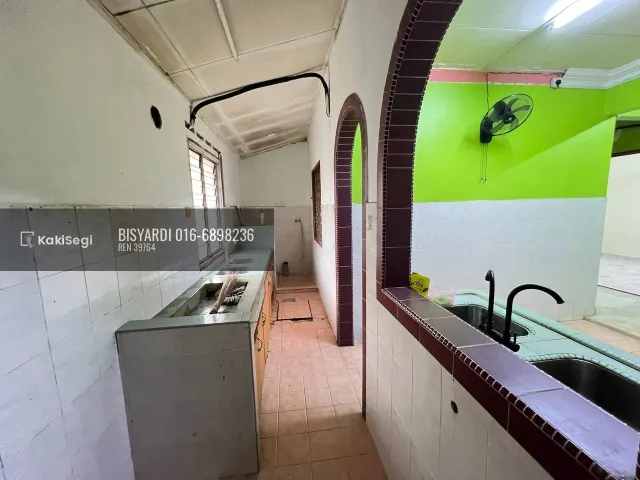 "Penat Menyewa? Miliki Rumah Teres Siap Renovate di Salak Tinggi Sepang, Free Cat Baru & Harga Nego!"