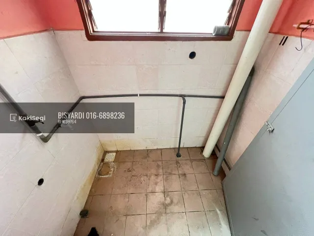"Penat Menyewa? Miliki Rumah Teres Siap Renovate di Salak Tinggi Sepang, Free Cat Baru & Harga Nego!"