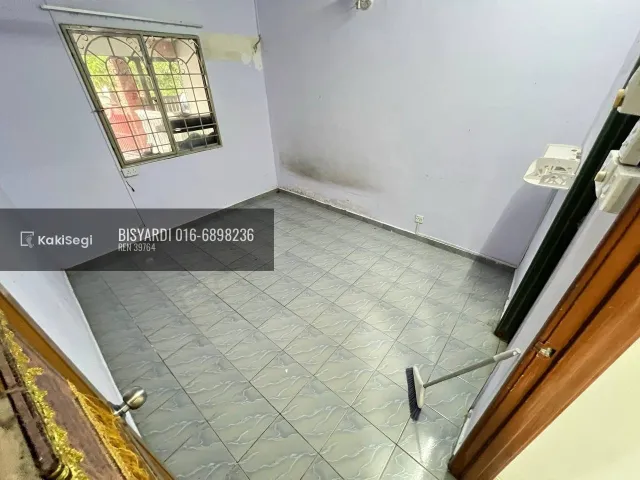 "Penat Menyewa? Miliki Rumah Teres Siap Renovate di Salak Tinggi Sepang, Free Cat Baru & Harga Nego!"