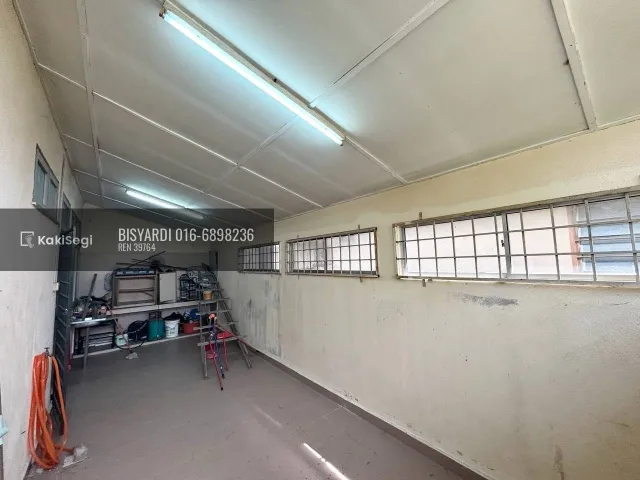 "Puas Hati Tengok Laman Luas Macam Ni! Semi-D Corner Lot Taman Seroja, Sepang – Lokasi Strategik Dekat Sekolah!"