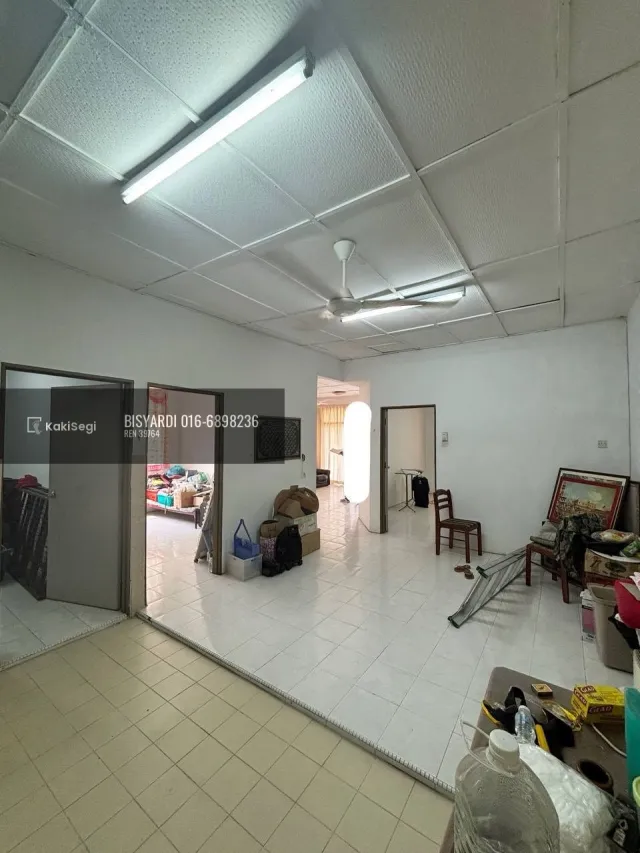 "Puas Hati Tengok Laman Luas Macam Ni! Semi-D Corner Lot Taman Seroja, Sepang – Lokasi Strategik Dekat Sekolah!"