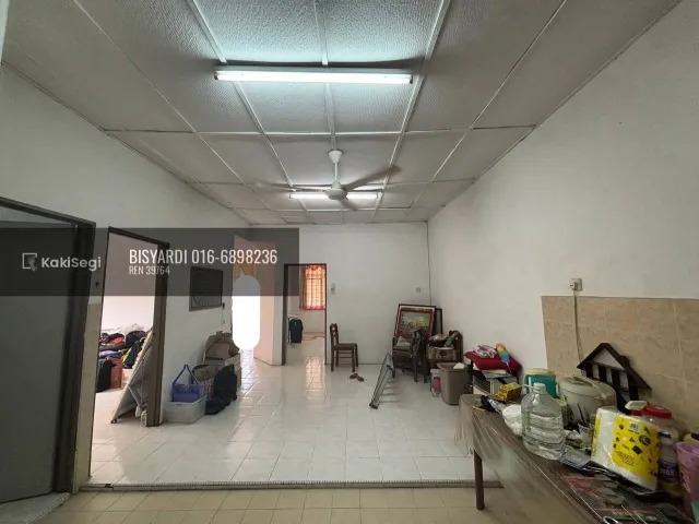 "Puas Hati Tengok Laman Luas Macam Ni! Semi-D Corner Lot Taman Seroja, Sepang – Lokasi Strategik Dekat Sekolah!"