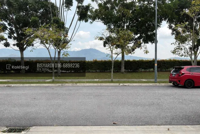 "Tak Perlu Rebut Parkir! Rumah Cantik Open Facing View Gunung Rimbun Vista Seremban 2 – Siap Solar Panel 10KW!"