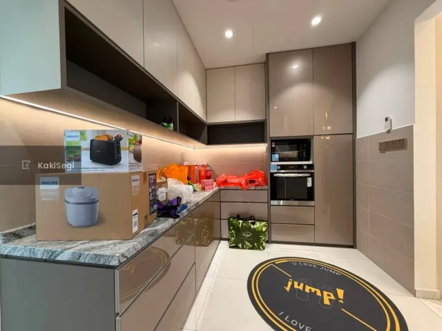 Banglo Mewah 2 Tingkat Pemandangan Tasik di Setia Alam Sari, Bangi (Fully Furnished RM1 Juta)