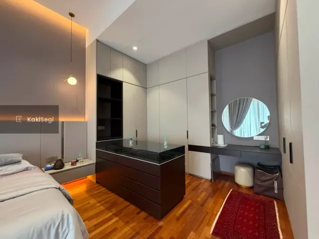 Banglo Mewah 2 Tingkat Pemandangan Tasik di Setia Alam Sari, Bangi (Fully Furnished RM1 Juta)