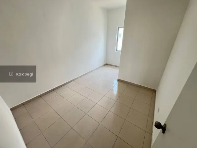 Rumah Teres Baru M Senyumia, Bandar Baru Salak Tinggi Sepang!