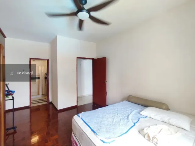 CONDO MURAH GILA!! View Pantai Selat pulak tu!