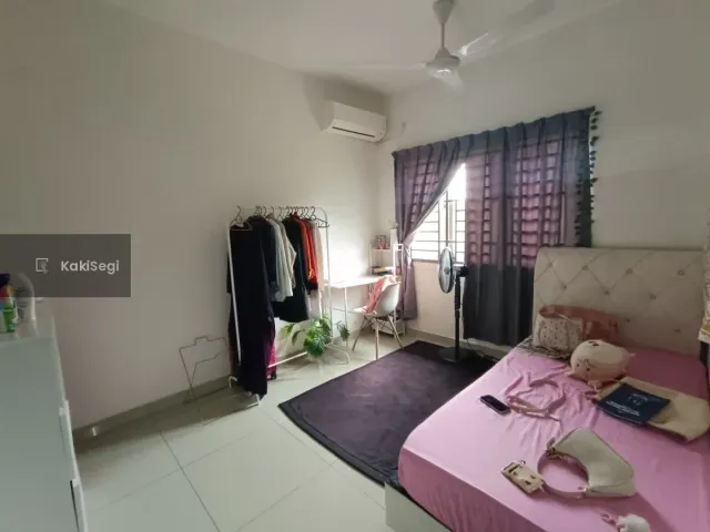 Corner Lot Double Storey Semi D Taman Cenderawasih, Olak Lempit, Banting