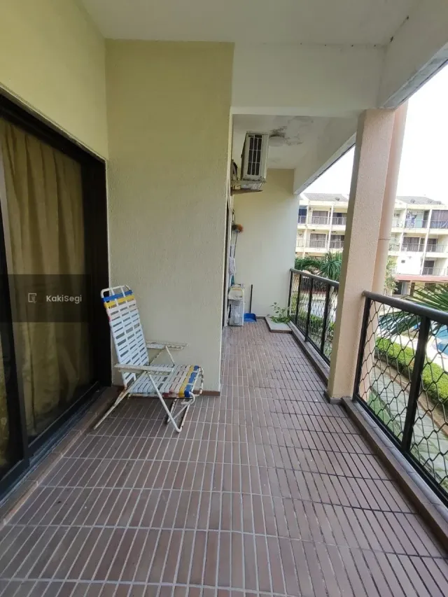 Jalan kaki saja ke Blue Lagoon & Pantai PD. Bawah RM200k!!!