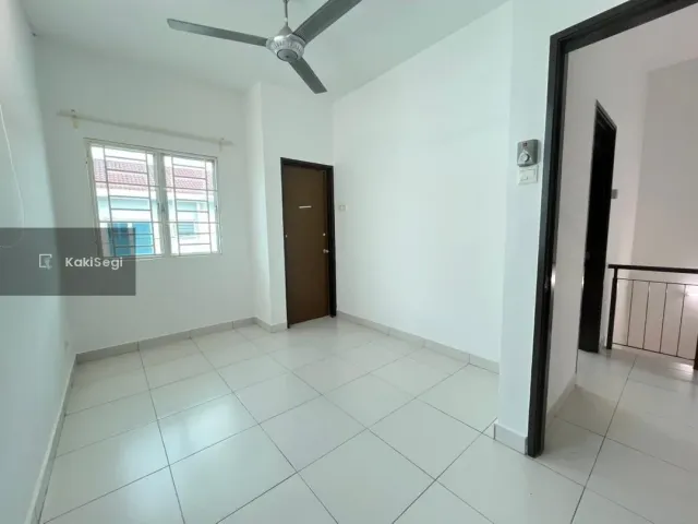 END LOT, FACING OPEN - 2 Storey terrace TAMAN PELANGI SEMENYIH 2