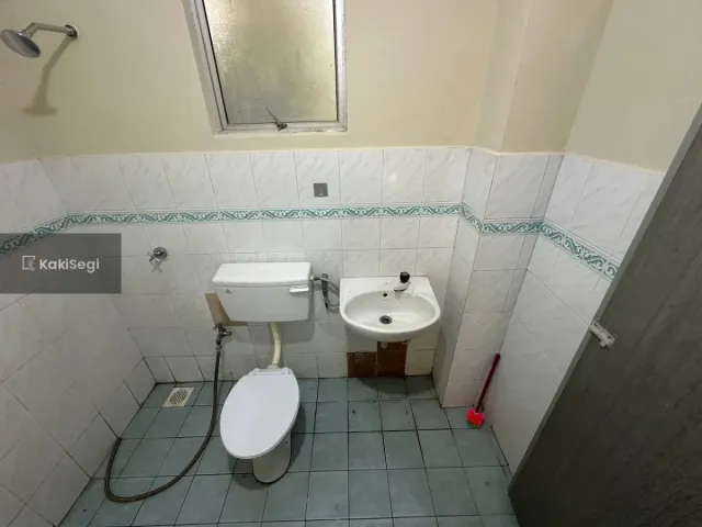 Rumah Teres End Lot  Renovated Bandar Tasik Kesuma Semenyih (Freehold)