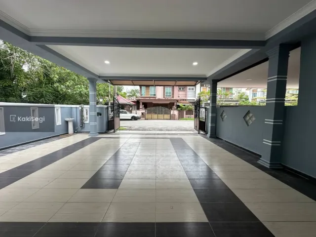 Rumah Teres End Lot  Renovated Bandar Tasik Kesuma Semenyih (Freehold)