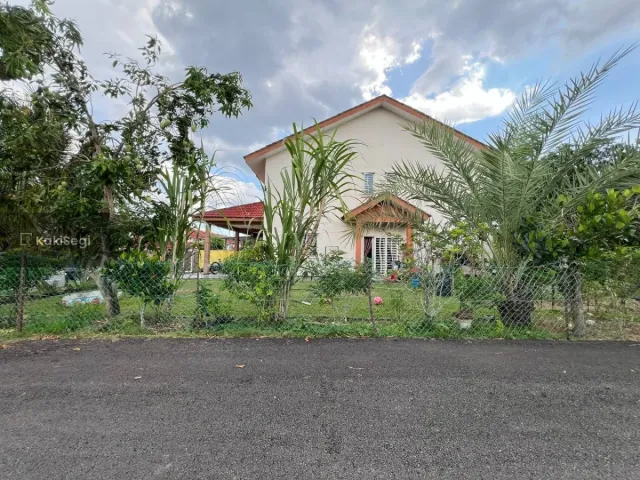 "Anak Selesa Bermain, Parking Luas! Rumah Corner Lot Facing Open di Sepang untuk Dijual"