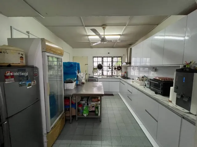 Impian Keluarga Tercapai! Rumah Freehold 2 Tingkat di SS3 Kelana Jaya – Luas & Gated Guarded!