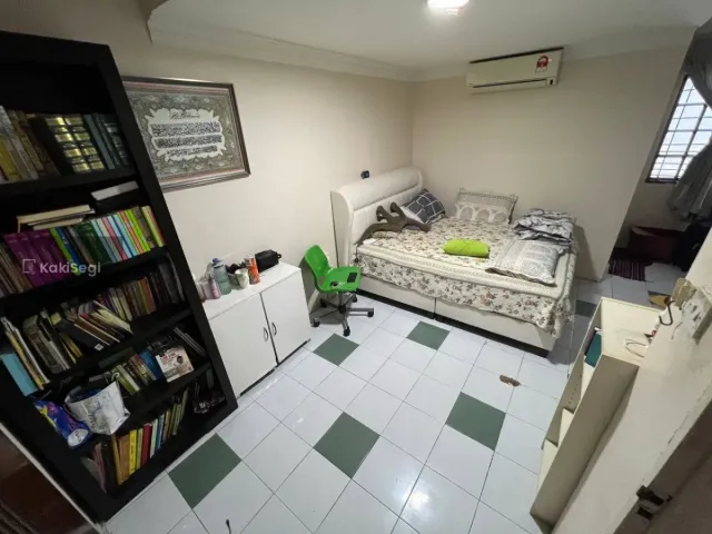 Impian Keluarga Tercapai! Rumah Freehold 2 Tingkat di SS3 Kelana Jaya – Luas & Gated Guarded!
