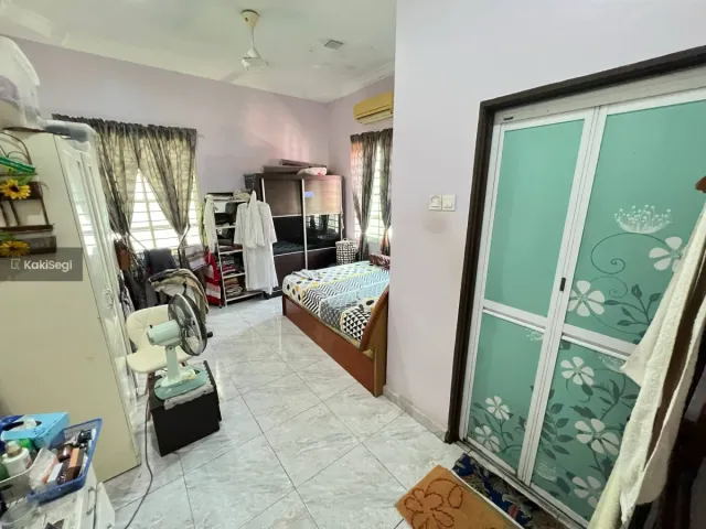 "Impian Rumah Setingkat Luas Jadi Kenyataan! Bungalow Cantik di Kampung Sri Gombak Indah, Batu Caves – Harga RM750k Nego, Ruang Maksimum Untuk Keluarga!"